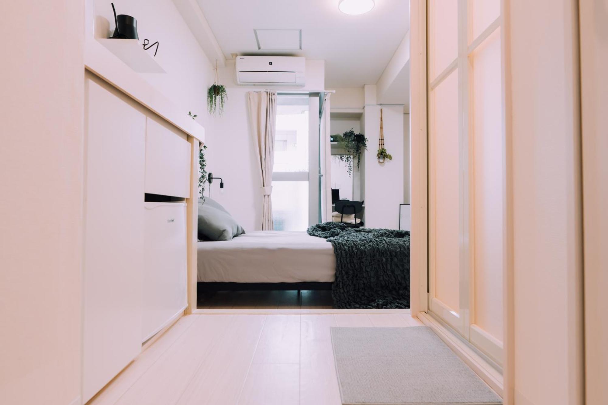 Apartment Minimalist Loft Namba Compact Studio With A 24-hour Gym Ma503