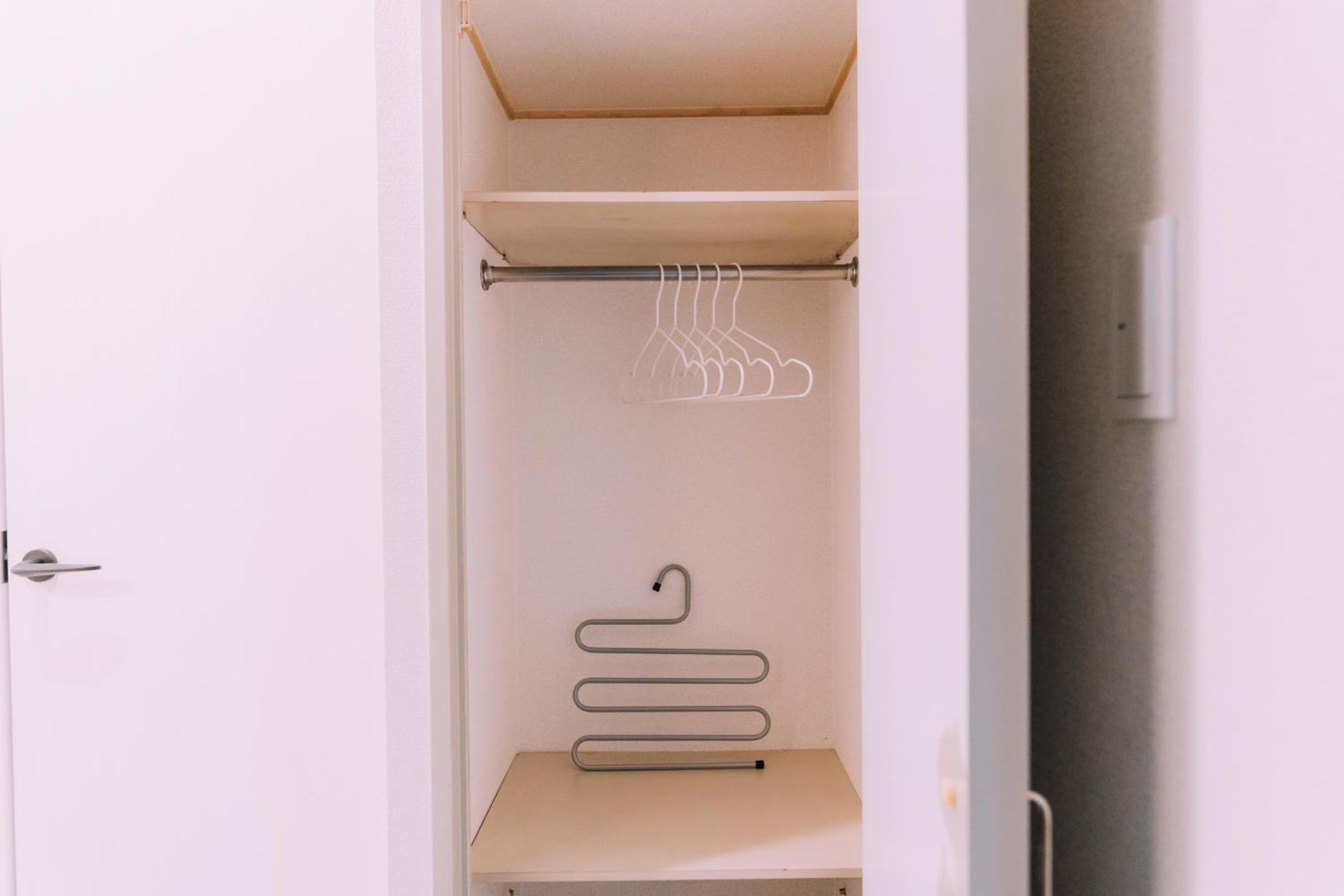 Apartment Minimalist Loft Namba Compact Studio With A 24-hour Gym Ma503